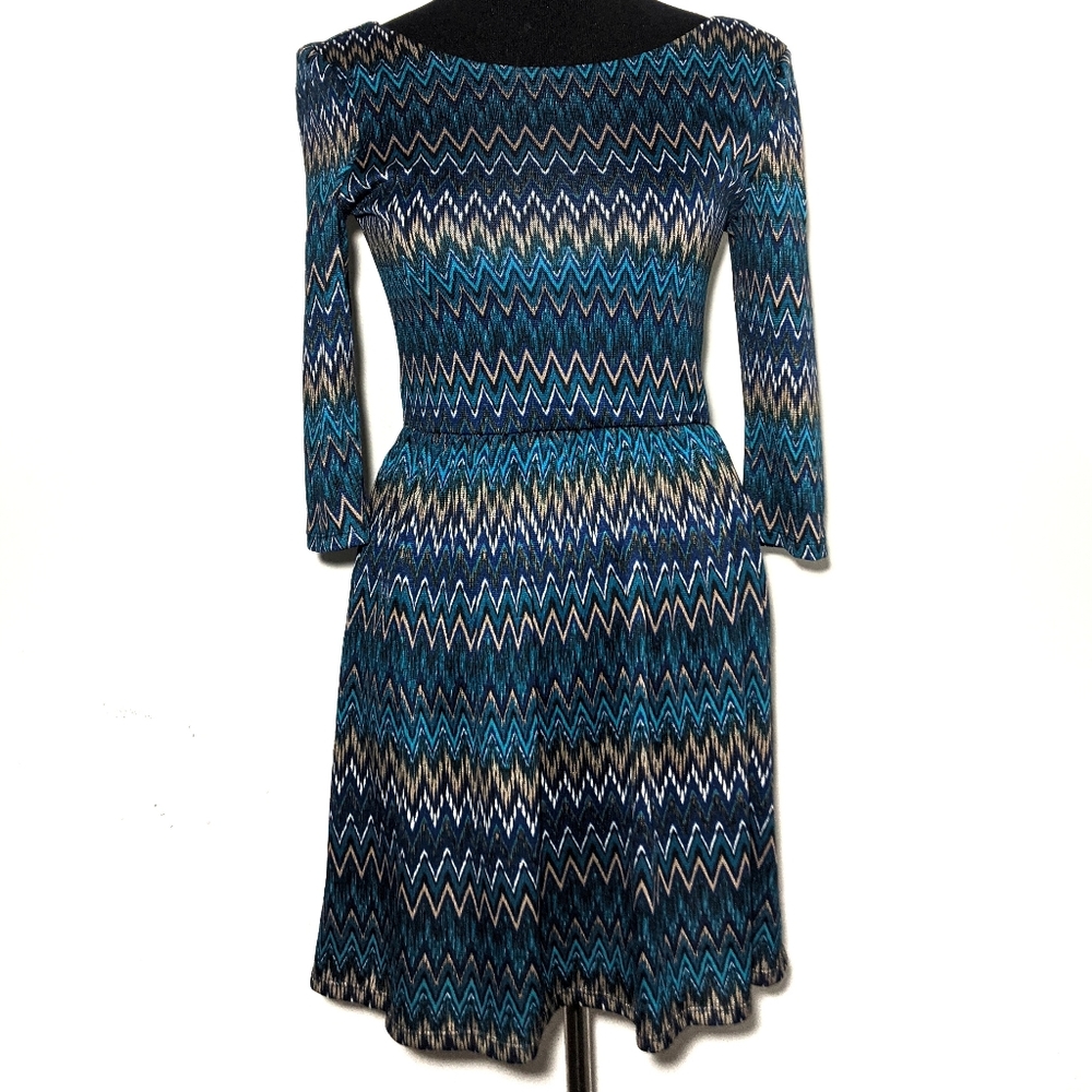 Lily Star Printed 3/4 Sleeve Scoop Back Skater Dress